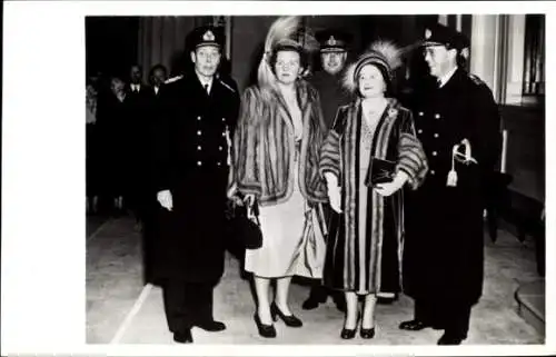 Foto Ak König Georg VI., Elizabeth Bowes Lyon, Koningin Juliana, Prins Bernhard