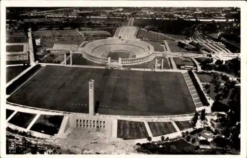 Ak Berlin Charlottenburg Westend, Reichssportfeld, Olympiastadion, Fliegeraufnahme