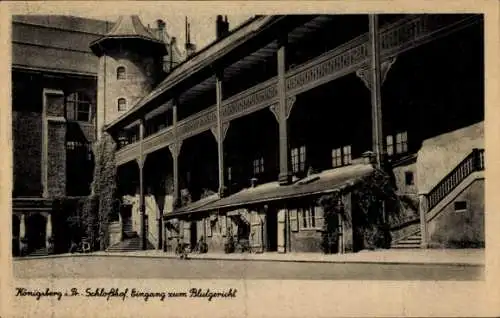 Ak Kaliningrad Königsberg Ostpreußen, Eingang zum Blutgericht, Schlosshof