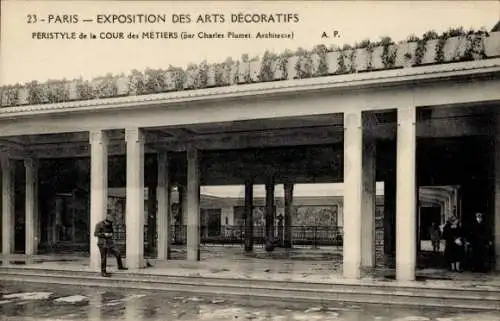 Ak Paris, Internationale Ausstellung für dekorative Kunst 1925, Peristyl des Cour des Métiers