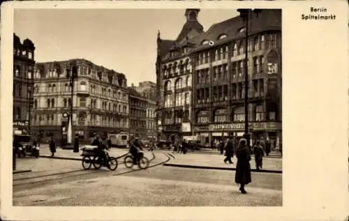 Ak Berlin Mitte, Blick auf den Spittelmarkt, Passanten, Geschäfte, Hartwig und Vogel