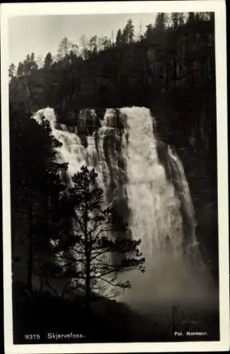 Ak Åndalsnes Aandalsnes Norwegen, Skjervefoss, Wasserfall, schwarz-weiß, Fotograf Normann