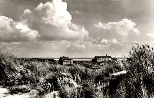 Ak Nordseebad Juist in Ostfriesland, Küstenlandschaft, Dünen, Nordseeheilbad, Gebäude, Wolken