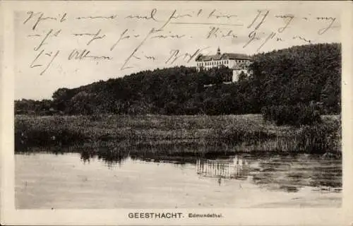Ak Geesthacht an der Elbe, Bild eines Aussichtspunktes über Gewässer, Gebäude im Hintergrund, alt