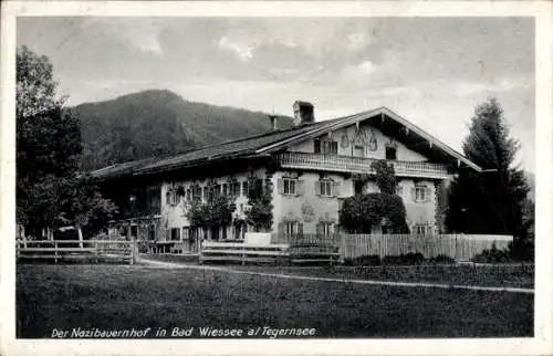 Ak Bad Wiessee in Oberbayern, Der Nazibauernhof, bayerische Architektur, Berglandschaft,  