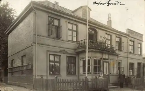 Ak Ahrensburg in Holstein, Blick auf ein Stadthaus