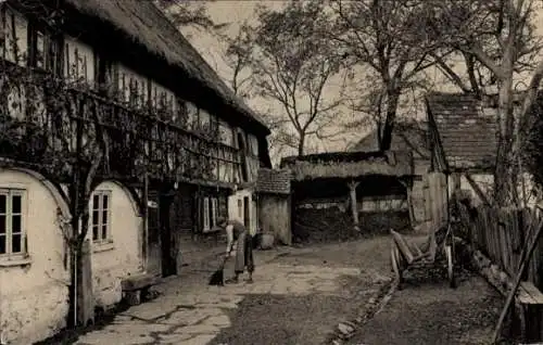 Ak Zschornau Kamenz im Kreis Bautzen, Haus mit Hof und Anwohner