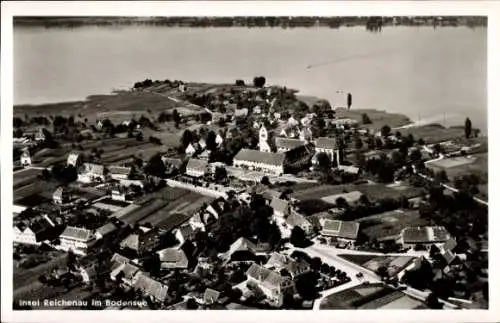 Ak Insel Reichenau im Bodensee, Luftaufnahme