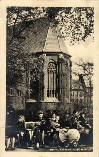 Ak Berlin Mitte, Partie am Märkischen Museum, Kinderwagen