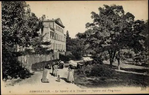 Ak Romorantin Loir et Cher,  Square und Theater, Bäume, Frauen mit Kind, Weg