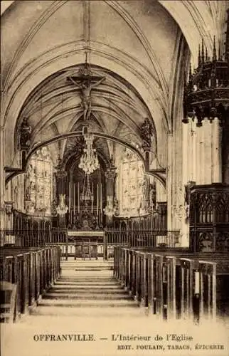 Ak Offranville Seine Maritime, Innenansicht einer Kirche, gotische Architektur, Kirchenbänke, ...