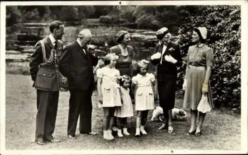 Ak Königin Juliana mit Familie und Winston Churchill, 1946