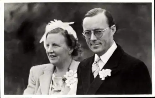 Ak Königin Juliana und Prinz Bernhard, Portrait, Niederländisches Königshaus
