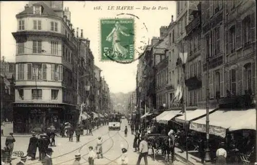Ak Le Havre Seine Maritime,  Rue de Paris, Straßenansicht, Tram, historische Architektur