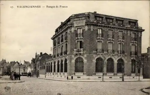 Ak Valenciennes Nord, Bankgebäude, historische Architektur, Stadtansicht, Schwarz-Weiß-Foto