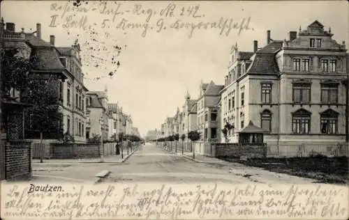 Ak Bautzen in der Oberlausitz, Straße mit historischen Gebäuden, Bäume, Postkarte 142