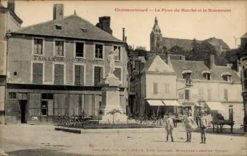 Ak Châteaurenard Bouches du Rhône, Platz mit Monument, Gebäude "Tailleurd De Pierre", alte Archit