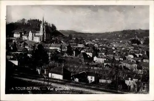 Ak Tour du Pin Isère, Gesamtansicht