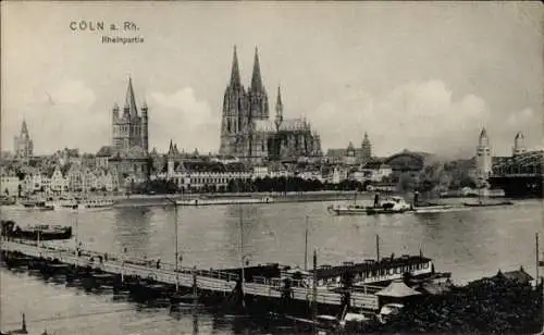 Ak Köln am Rhein, Blick auf den Kölner Dom, Rhein, Schiffe, Stadtansicht, Altstadt