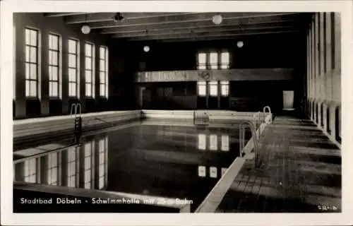 Ak Döbeln in Mittelsachsen, Innenansicht von der Schwimmhalle im Stadtbad
