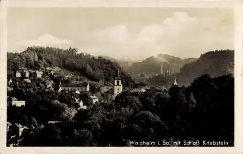 Ak Waldheim in Sachsen, Stadtansicht, Schloss Kriebstein, Bäume, Häuser, Wolken