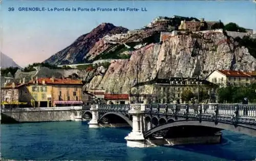 Ak Grenoble Isère, Brücke Le Pont de la Porte de France, Forts, Berge im Hintergrund
