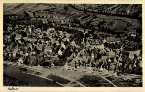 Ak Haßfurt Unterfranken Bayern, Fliegeraufnahme, Stadtpanorama