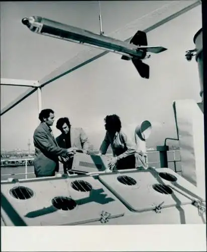 Foto Telman Nisamow, Elkhan Badalbeili, Godschaliew, Test eines Hydrolocators, Juni 1979