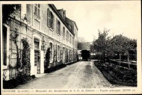 Ak Vendôme Loir et Cher, Monastere des Benedictines de N. D. du Calvaire, Facade principale