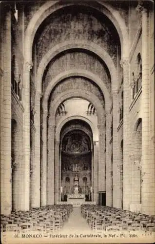 Ak Monaco, Kathedrale, Innenansicht, hohe Bögen, Altar, zahlreiche Kirchenbänke