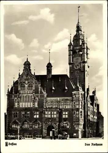 Ak Dessau in Sachsen Anhalt, Rathaus, Uhrturm,  Architektur, Schwarz-Weiß-Foto