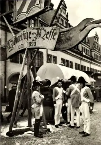 Ak Reichenbach im Vogtland, Historische Messe um 1820, Menschen in n Kostümen, Veranstaltungsschi