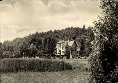 Ak Mühltal im Odenwald, Ferienheim Robertsmühle, idyllische Landschaft, Wald, Wiese, Gebäude