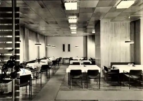 Ak Mansfeld im Harzvorland, Modernes Restaurant, Tische, Stühle, Holzdecke, elegante Beleuchtung