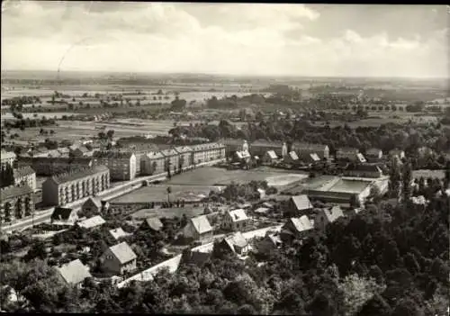 Ak Bad Freienwalde an der Oder, Blick auf Schwimmstadion, Neubauviertel Beethovenstraße, Landscha