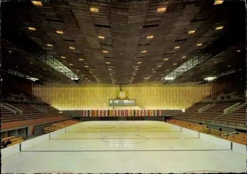 Ak Innsbruck in Tirol, Olympia-Eisstadion, Eishockeyfeld, Kapazität 11.000 Personen
