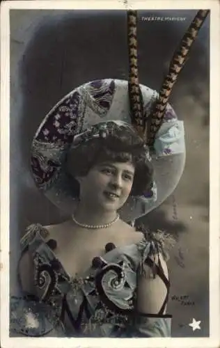 Ak Porträt einer jungen Frau, Künstlerin, Hut