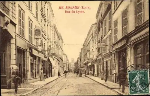 Ak Roanne Loire, Rue du Lycée, Geschäfte