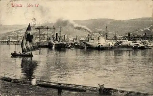 Ak Triest Trieste Friuli Venezia Giulia, Hafen, Molo IV, Dampfschiffe
