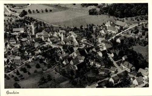 Ak Granheim Ehingen an der Donau, Luftaufnahme des Dorfes  typische Architektur, grüne Wiesen