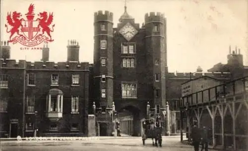 Ak London, Kutsche kommt aus dem St. James Palace, Wappen