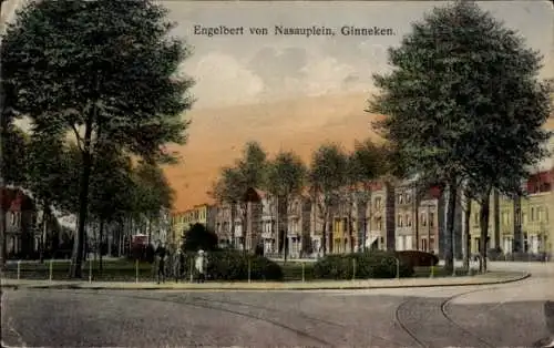 Ak Ginneken Breda Nordbrabant Niederlande, Engelbert von Nassauplein in Ginneken. Bäume, Häuse...