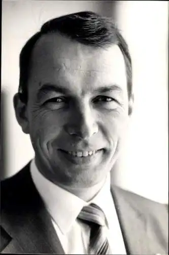 Foto Politiker Dr. Heinrich Niewerth, Oberbürgermeister der Stadt Oldenburg, Autogramm