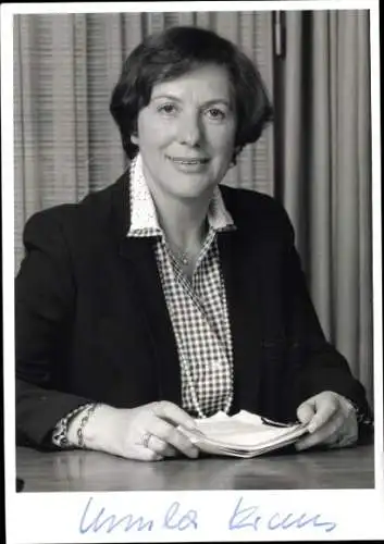 Foto Politikerin Ursula Kraus, Oberbürgermeisterin der Stadt Wuppertal, Autogramm