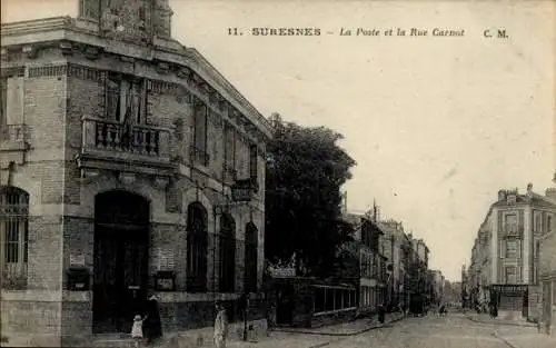 Ak Suresnes Hauts de Seine, Postgebäude, Rue Carnot, Straßenszene, bäuerliche Architektur