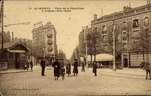 Ak Le Perreux sur Marne Val de Marne, Place de la Republique, Avenue Ledru Rollin