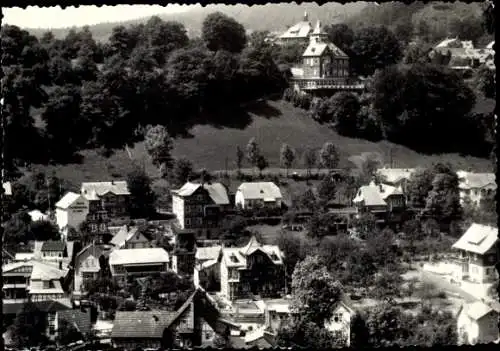 Ak Schwarzburg in Thüringen, Panorama von Schwarzburg, Häuser und Landschaft, Schwarzathal