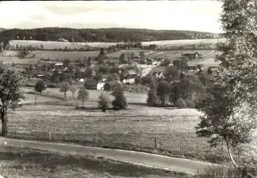 Ak Gunzen Schöneck im Vogtland, Landschaft mit Häusern, Wiesen und Wäldern, postale Ansicht