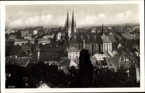 Ak Eger Erlau Ungarn, Stadtansicht von  Kathedrale mit mehreren Türmen,  Gebäude
