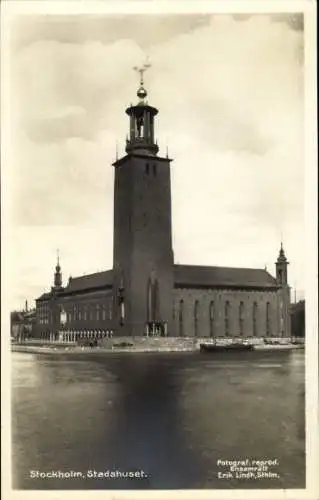 Ak Stockholm Schweden, Stadshuset, photographiert, Turm, Wasserspiegelung